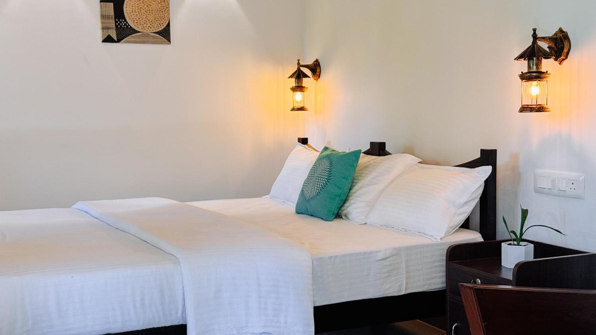 מונאר Calm Shack - 2 Bedroom-Boutique Farm Stay מראה חיצוני תמונה